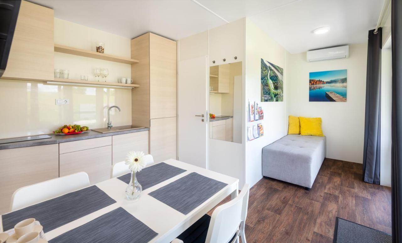 Tisza-To Apartmanpark Kiskore Bagian luar foto