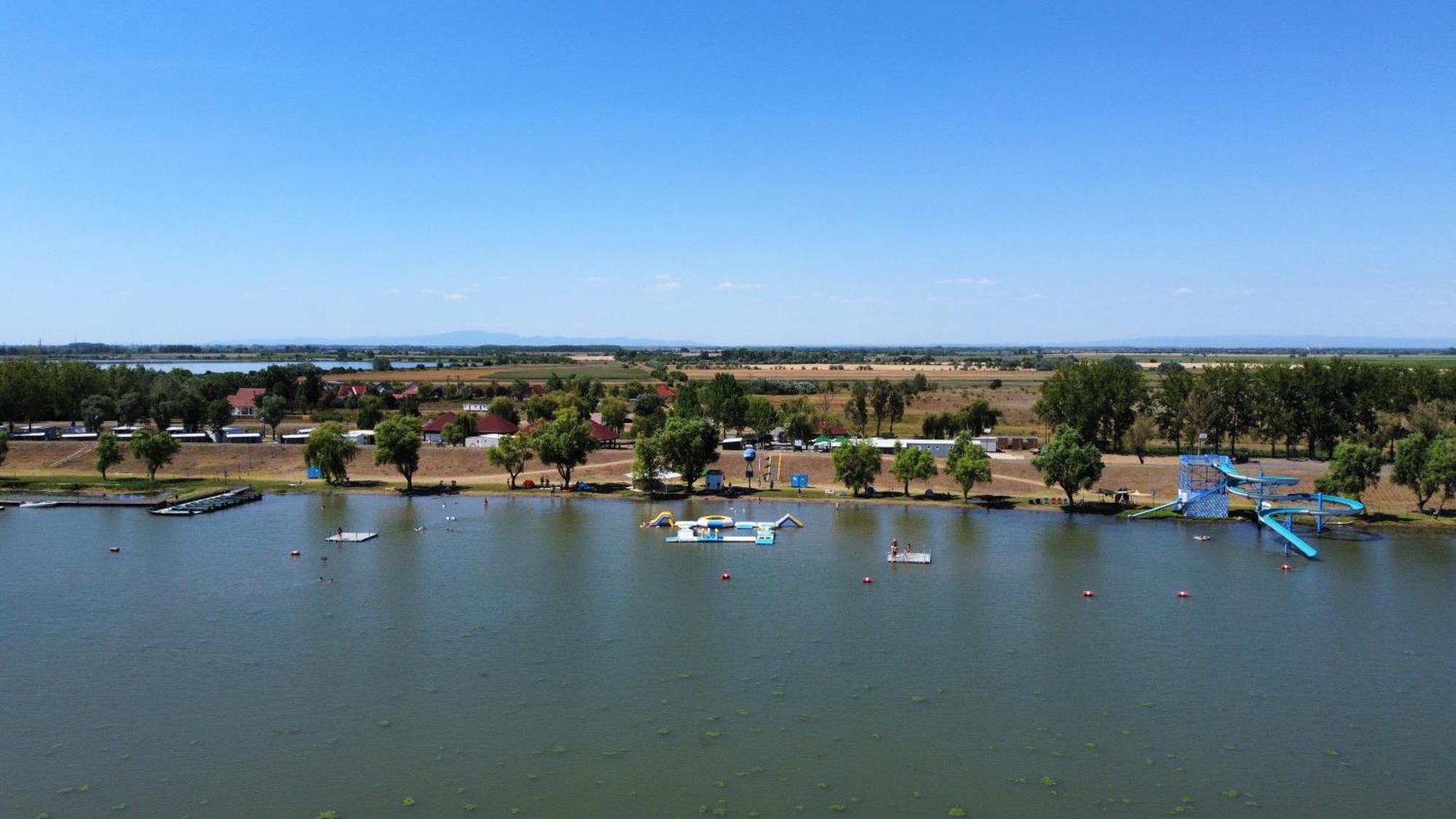 Tisza-To Apartmanpark Kiskore Bagian luar foto